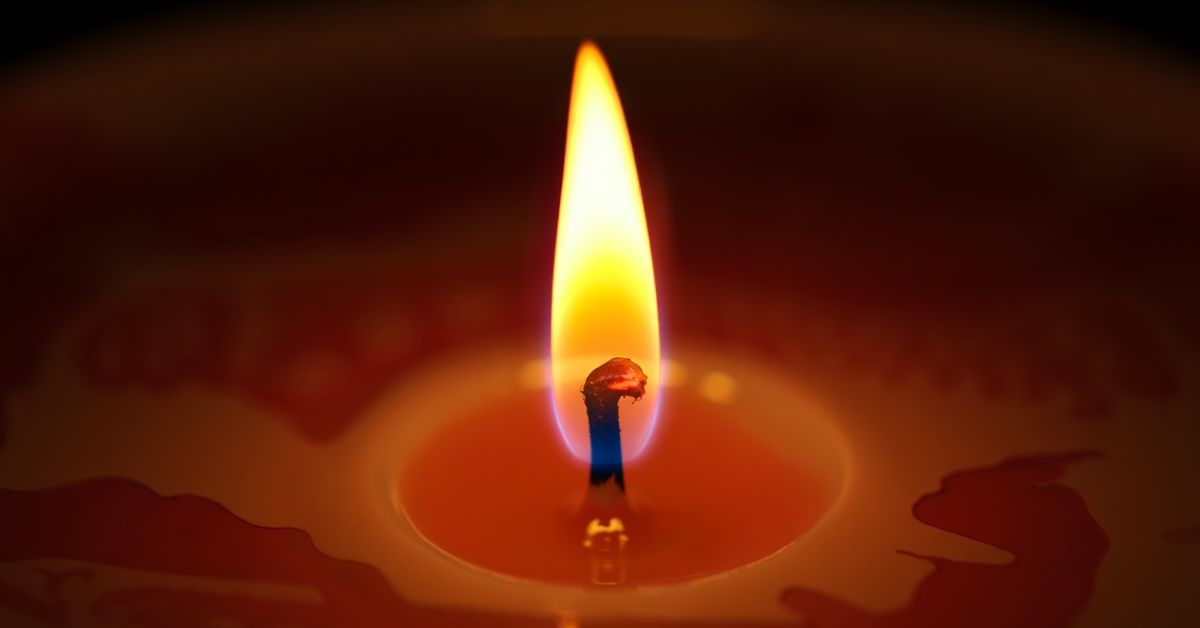 Wie heiß ist die Flamme einer Kerze